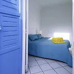 Adikri & تورلوس