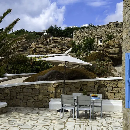 アパートホテル Adikri & トゥルロス