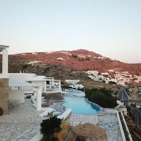 Apartahotel Adikri & Tourlos