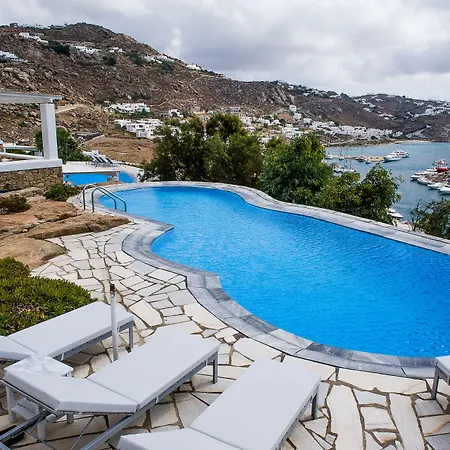 Adikri & アパートホテル トゥルロス