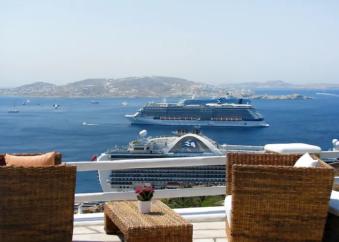 Adikri & Lägenhetshotell Tourlos