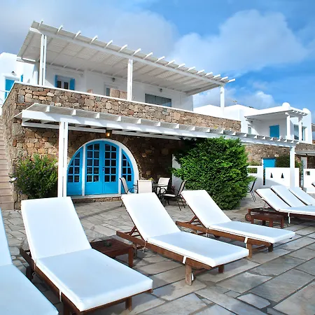 아파트호텔 Adikri & 투를로스