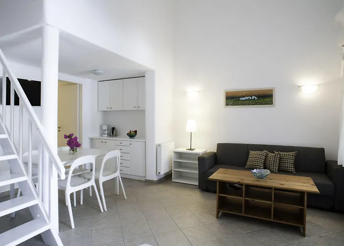 Hotel apartamentowy Adikri & Tourlos