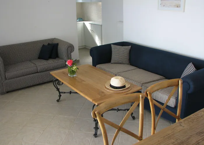 Hotel apartamentowy Adikri & 3*